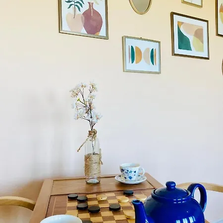 Les Pieds Dans L'eau Vue