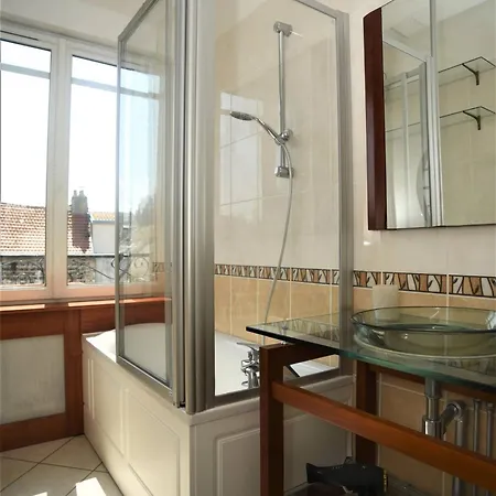 Les Pieds Dans L'eau Vue Apartman