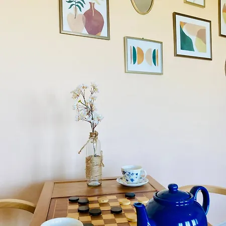 Les Pieds Dans L'eau Vue