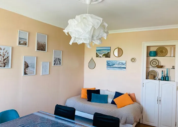 Les Pieds Dans L'eau Vue * Dieppe